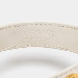 مملوكة مسبقًا سوار فيرساتشي ملتف جلد أبيض مرصع لون ذهبي ميدوسا