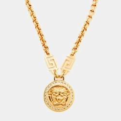 مملو كة مسبقًا Versace Gold Tone Crystal La Medusa Greca Chain Necklace