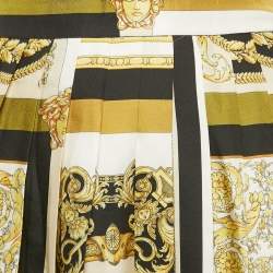 مملوكة مسبقًا Versace Yellow/Black Barocco Print Silk Pleated Mini Skirt S