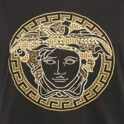 مملوكة مسبقًا Gianni Versace Black Medusa Embroidered Jersey T-Shirt S