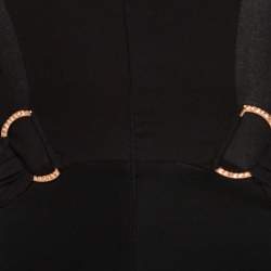 Pre Owned فستان كوكتيل فيرساتشي أسود جزء علوي مكشكش بأكمام طويلة مجسم S