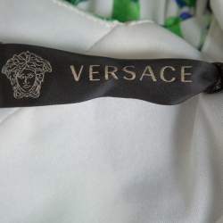 مملوكة مسبقًا فستان فيرساتشي متوسط الطول بلا أكمام مكشكش تريكو متعدد الألوان مقاس وسط (ميديوم)