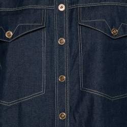 Pre Owned قميص فيرساتشي مزخرف زر ذهبي دنيم انديغو تريبيوت مقاس متوسط