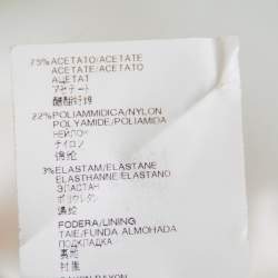 Pre Owned فستان فيرساتشي ساتان أبيض رقبة واسعة مقاس صغير (سمول)