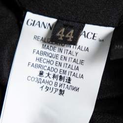 Pre Owned جاكيت بليزر فيرساتشي كريب أسود ومدخات دانتيل صدرية واحدة مقاس وسط (ميديوم)