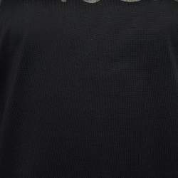 Pre Owned تي شيرت فيرساتشي تريبوت جيرسيه أسود مطبوع شعار الماركة ميتاليك مقاس متوسط (ميد يوم)