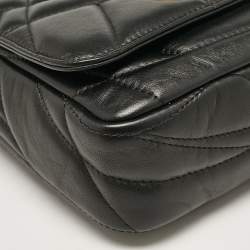 مملوكة مسبقًا حقيبة كتف فيرساتشي جلد مبطن أسود مزينة أيقونات