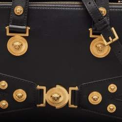 مملوكة مسبقًا حقيبة يد توتس فيرساتشي تريبوت ميدوسا جلد أسود مزخرفة