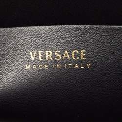 مملوكة مسبقًا حقيبة يد توتس فيرساتشي تريبوت ميدوسا جلد أسود مزخرفة