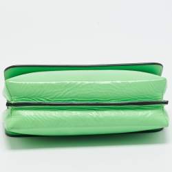 Pre Owned Versace Green Patent Leather Medusa Ring Handle Clutch