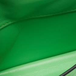 Pre Owned Versace Green Patent Leather Medusa Ring Handle Clutch