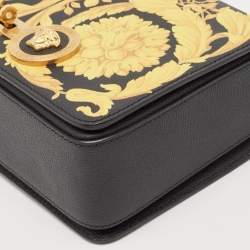 مملوكة مسبقًا Versace Black/Yellow Baroque Print Leather Icon Medusa Shoulder Bag