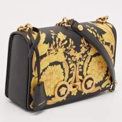 مملوكة مسبقًا Versace Black/Yellow Baroque Print Leather Icon Medusa Shoulder Bag