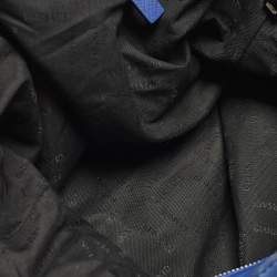 مملوكة مسبقًا حقيبة أسبوعية فيرساتشي جلد أزرق