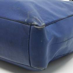 مملوكة مسبقًا حقيبة أسبوعية فيرساتشي جلد أزرق