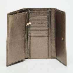 مملوكة مسبقًا محفظة كونتيننتال فيرساتشي جلد وكانفاس ميدوسا بني/بيح