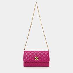 مملوكة مسبقًا محفظة فرساتشي ميدوسا جلد وردية على سلسلة