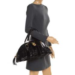 Pre Owned حقيبة فرساتشي شراشيب سويدي وشعر عجل وجلد ثعبان وجلد تمساح سوداء