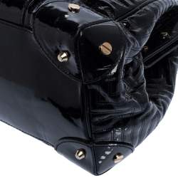 Pre Owned حقيبة فيرساتشي سناب أوت أوف إيت جلد أسود لامع