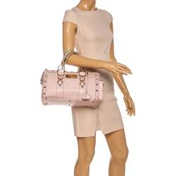 Pre Owned حقيبة يد فرساتشي سناب أوت اوف ايت جلد لامع مبطنة سوداء