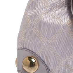 مملوكة مسبقًا حقيبة هوبو فيرساتشي مرصعة صغيرة جلد و كانفاس مطبوع شعار الماركة بنفسجي فاتح