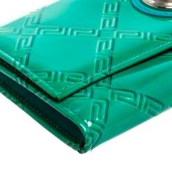 Pre Owned Versace Green Patent Leather Wallet On Chain
