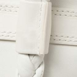 مملوكة مسبقًا حقيبة ساتشل فيرساتشي جلد أبيض مزين ميدوسا بارز