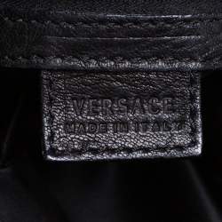 مملوكة مسبقًا حقيبة ساتشل فيرساتشي قلاب بادج مادوسا جلد ميتالك/ أسود