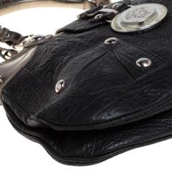 مملوكة مسبقًا حقيبة ساتشل فيرساتشي قلاب بادج مادوسا جلد ميتالك/ أسود