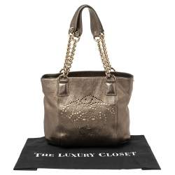 Pre Owned حقيبة هوبو فيرساتشي جلد مثقب بالشعار ميتاليك بسلسلة