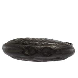 Pre Owned حقيبة فيرساتشي باغويت جلد نقشة شعار الماركة بارز أسود مرصعة صغيرة