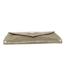 Pre Owned حقيبة كلتش فيرساتشى إينفيلوب جيانى كوتور قماش ذهبى سلسلة