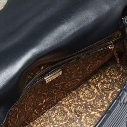 مملوكة مسبقًا حقيبة فيرساتشي التيا جلد باروكو أسود يد علوية