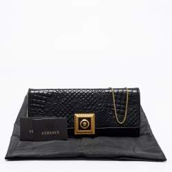 Pre Owned Versace Black Quilted Leather Medusa Chain Clutch