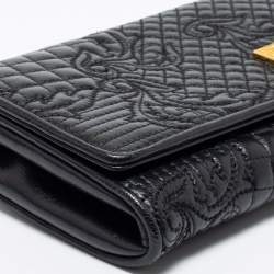 Pre Owned Versace Black Quilted Leather Medusa Chain Clutch