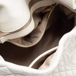 مملوكة مسبقًا Versace White Quilted Leather Embroidered Barocco Shoulder Bag