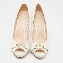 Pre Owned Versace Cream Leather Medusa Peep Toe Pumps Size 40