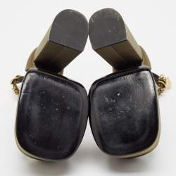 مملوكة مسبقًا Versace Khaki Green Satin Crystal Embellished Aevitas Pumps Size 37