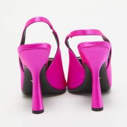 مملوكة مسبقًا صندل فيرساتشي ساتان وردي مزين بالكريستال حزام خلفي ميدوسا مقاس 38