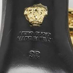 Pre Owned صندل فيرساتشي ميدوسا جلد رصاصي ميتالك سير كاحل بسلسلة مقاس 38