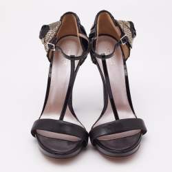 Versace Black Leather Flower Bow T- Strap Sandals Size 39        