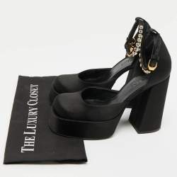 Pre Owned حذاء كعب عالي فيرساتشي ساتان أسود مزين بالكريستال بحزام للكاحل مع منصة مقاس 37.5