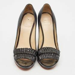 Pre Owned Versace Black Coated Raffia and Patent Leather Peep Toe Pumps Size 38