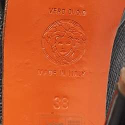 Pre Owned Versace Black Coated Raffia and Patent Leather Peep Toe Pumps Size 38