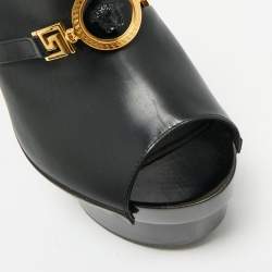 Pre Owned Versace Black Leather Medusa Insignia Slide Sandals Size 38.5