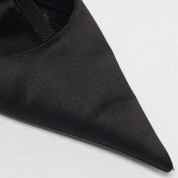 مملوكة مسبقًا حذاء كعب عالي فيرساتشي رباط ساتان أسود بحزام كاحل مقاس 38