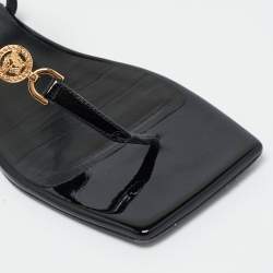 مملوكة مسبقًا Versace Medusa Size 38 Black Patent Leather Thong Flat Sandals