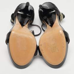 مملوكة مسبقًا Versace Size 40 Black Leather and Patent Flower Detail Ankle T-Strap Sandals