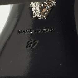 مملوكة مسبقًا صندل فيرساتشي ميدوسا معدن جلد منصة مقاس 37