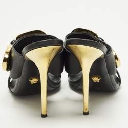 Pre Owned Versace Medusa Insignia Size 39 Black Leather Slide Sandals